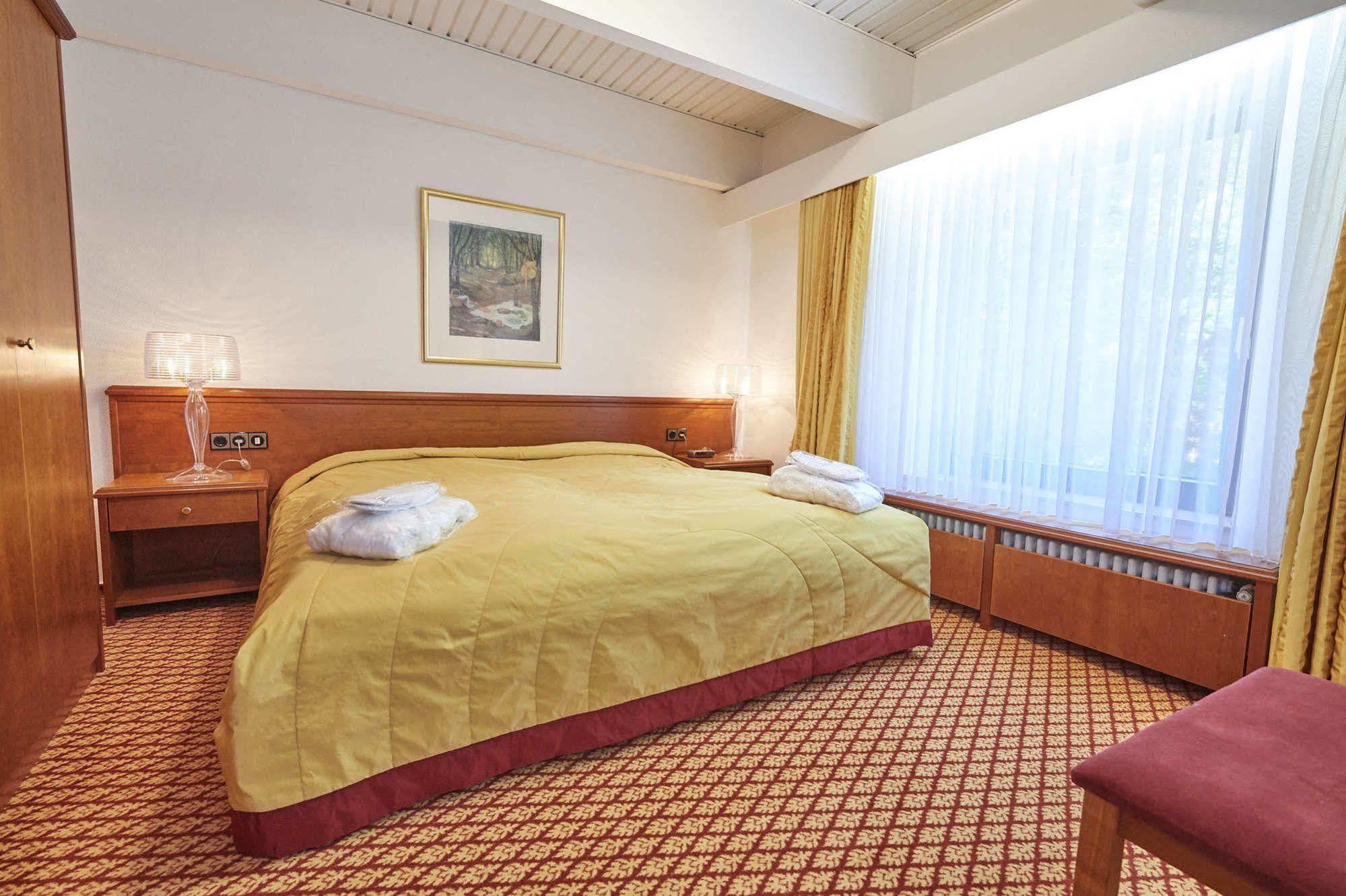 Seehotel Am Tankumsee Isenbüttel Eksteriør billede
